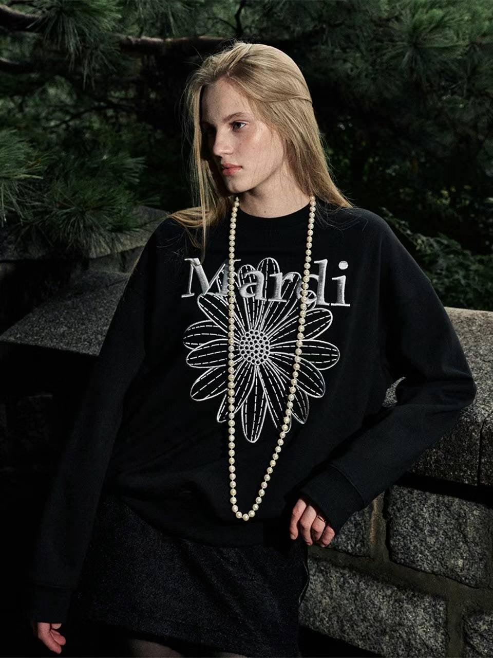 Mardi SWEATSHIRT FLOWERMARDI NEEDLEWORK_BLACK LIGHTGREY