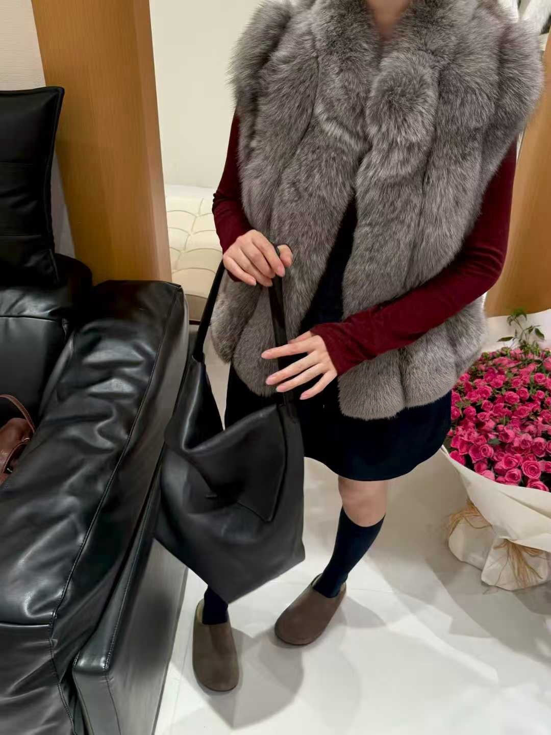 Standing collar lined fox fur vest(Grey)