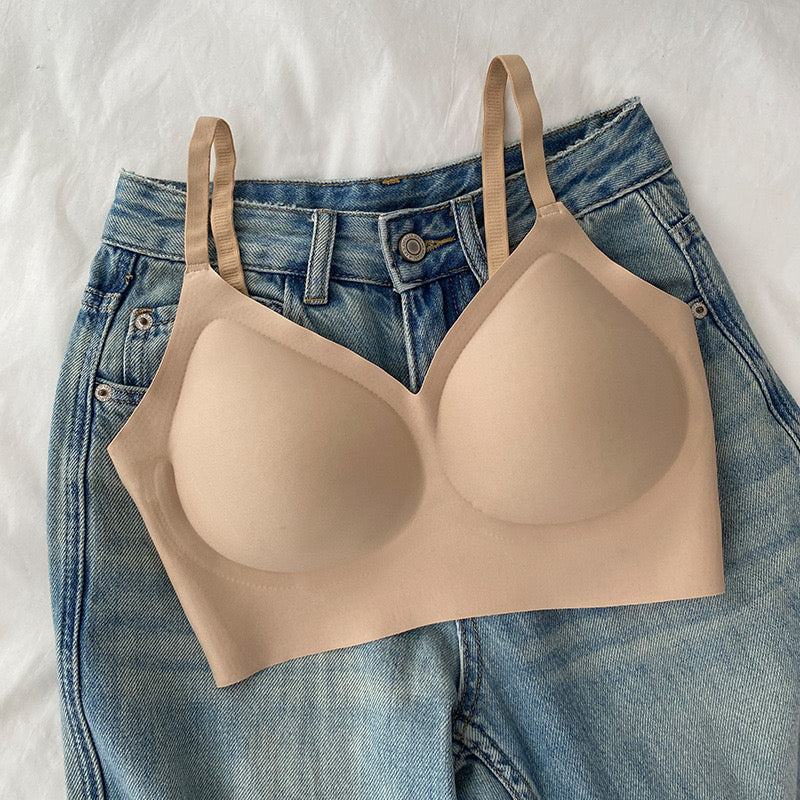 Seamless invisible bra