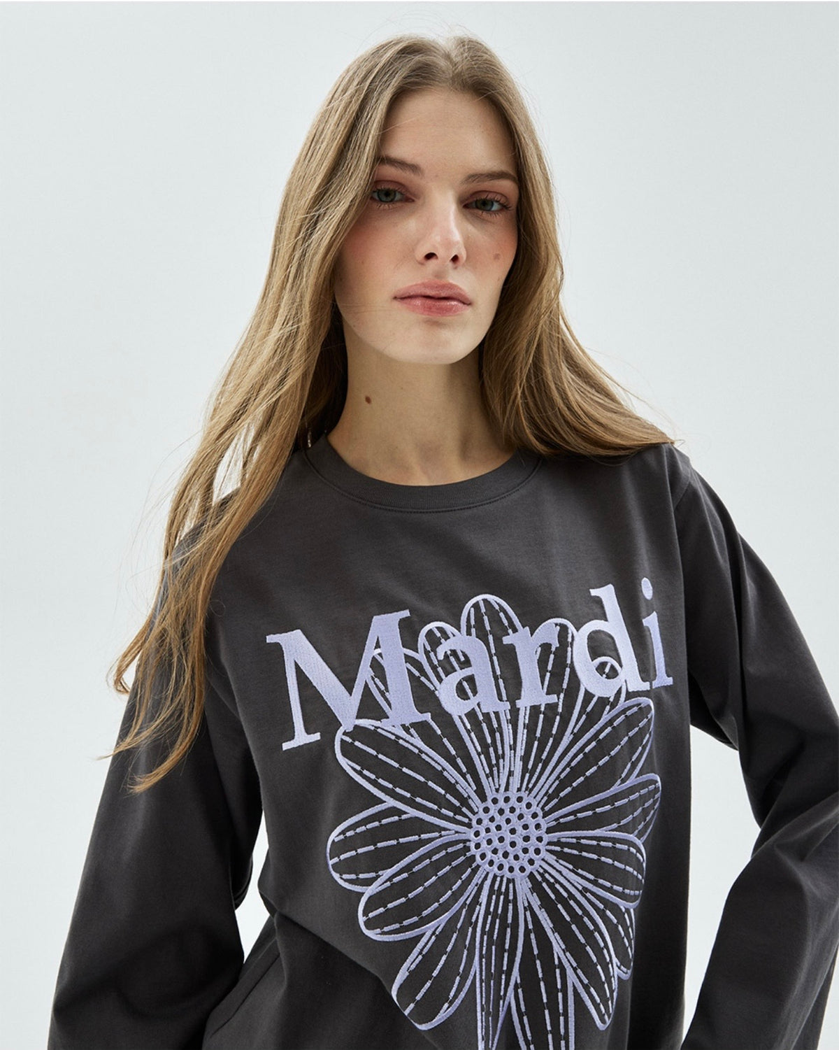 MARDI TSHIRT LONG SLEEVE FLOWERMARDI NEEDLEWORK_CHARCOAL LAVENDER