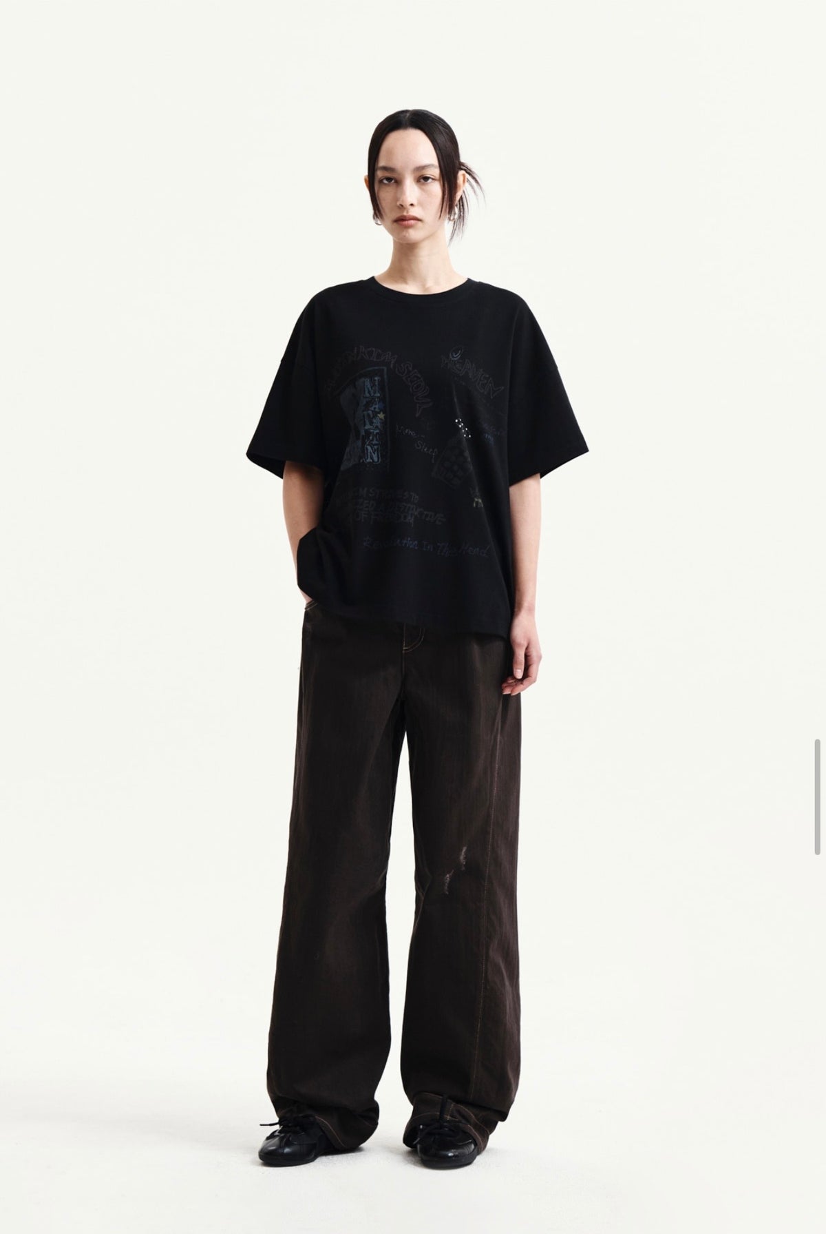 MATIN KIM GRAFFITI ARTWORK TOP IN BLACK