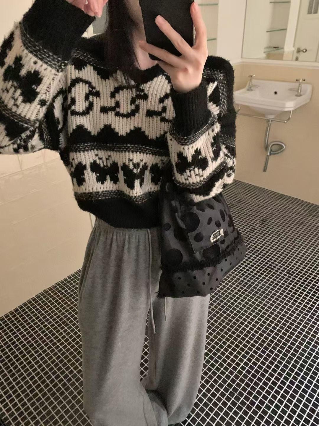 V Neck Cropped Knit Sweater