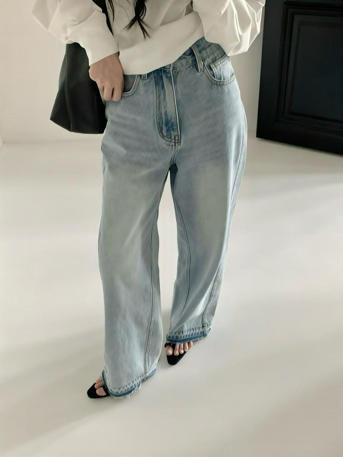Contrast bottom jeans