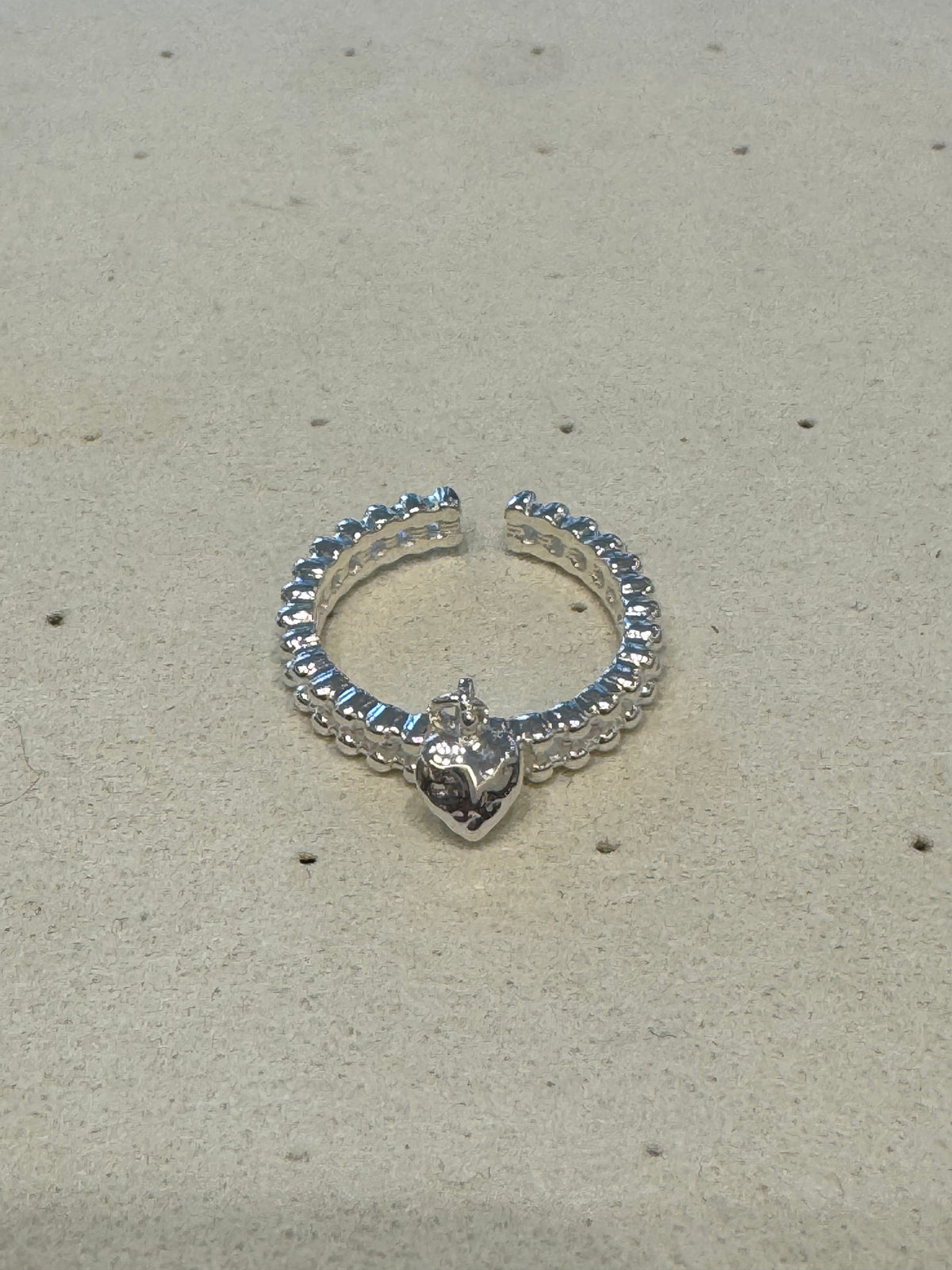 Pure silver heart-shaped pendant ring
