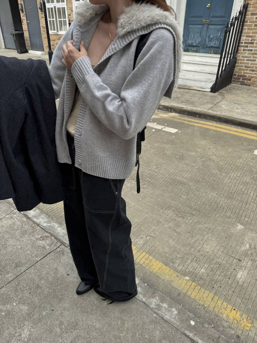 Fluffy wide-neck cardigan