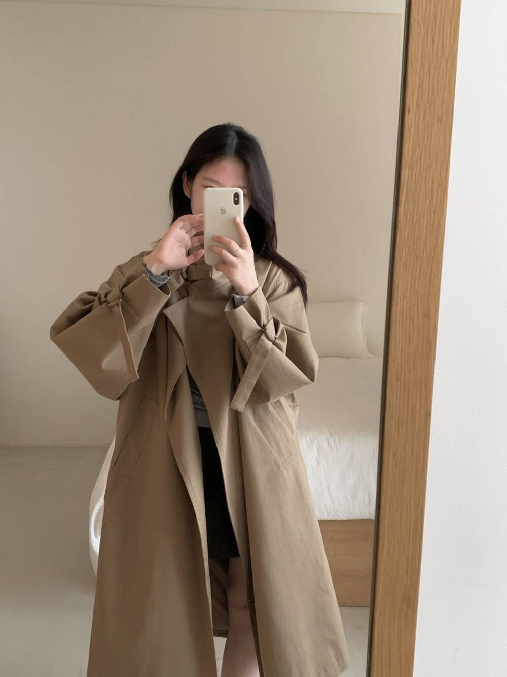 D buckle long trench coat