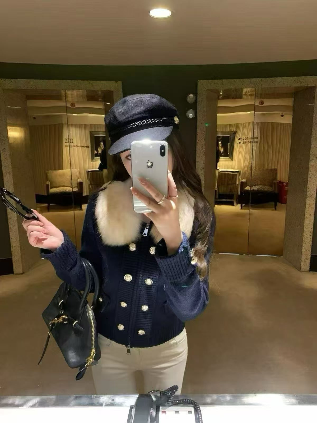 Court-style fur collar coat