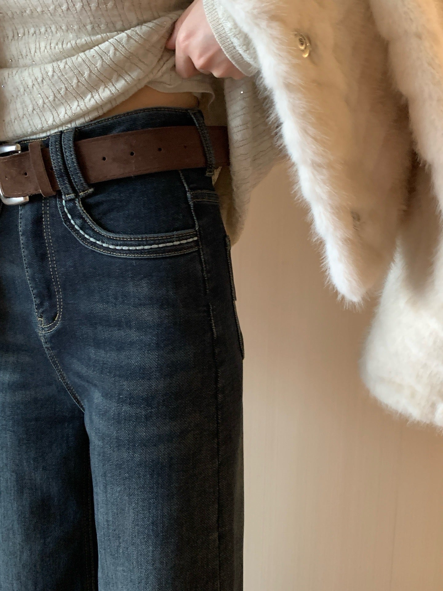 Stitched wide leg flare jeans – MO & MORE