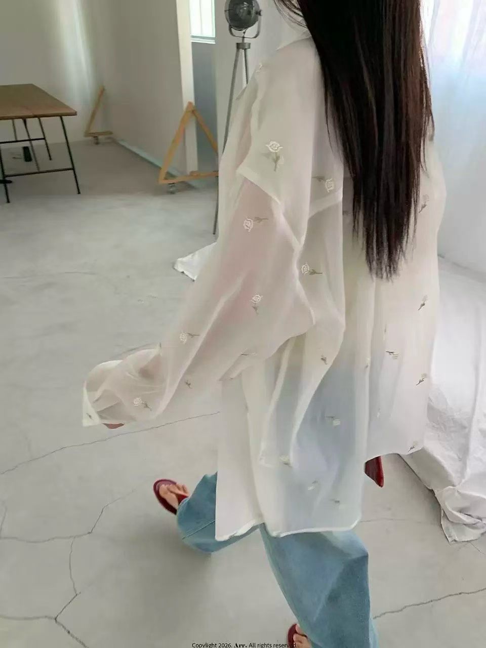 Flower embroidery shirt