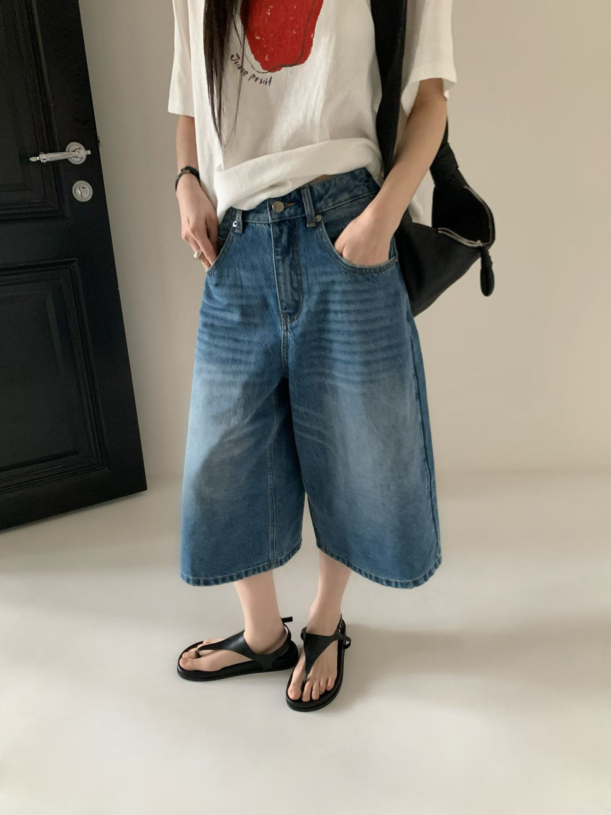 Cropped straight-leg jeans