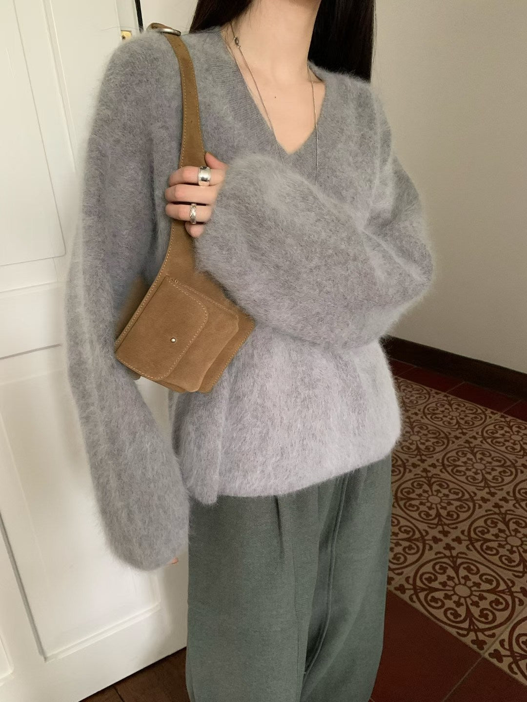 V-neck rabbit sweater