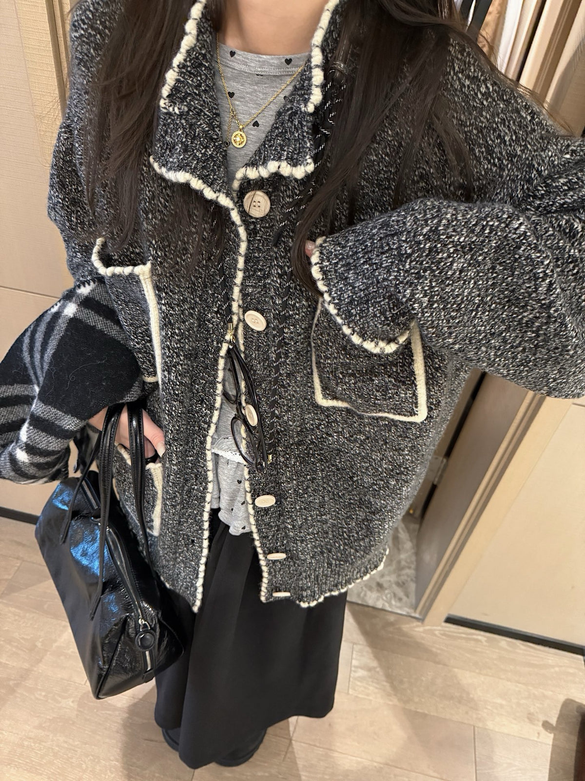 Mixed color pocket cardigan