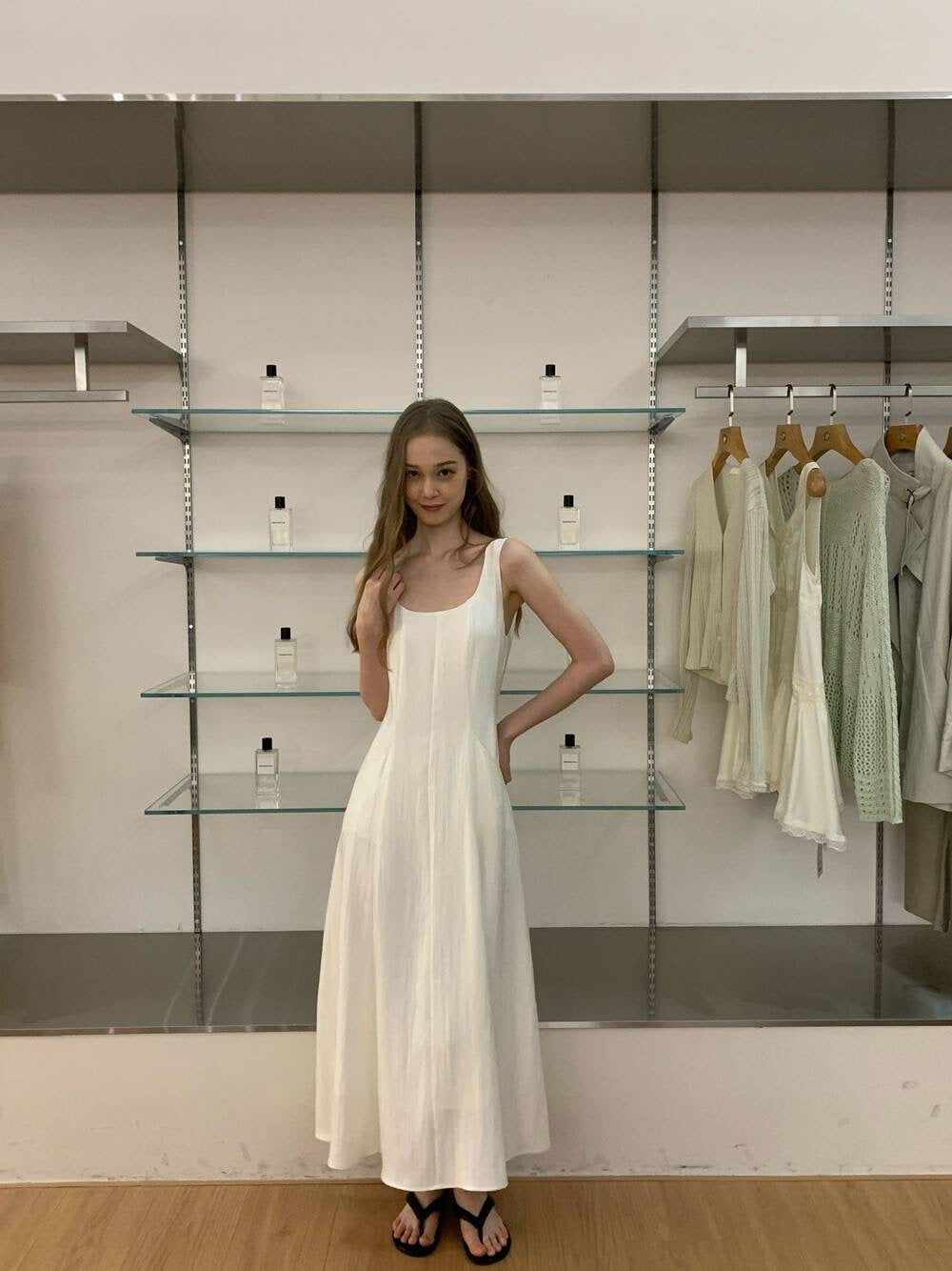 U-neck elegant dress