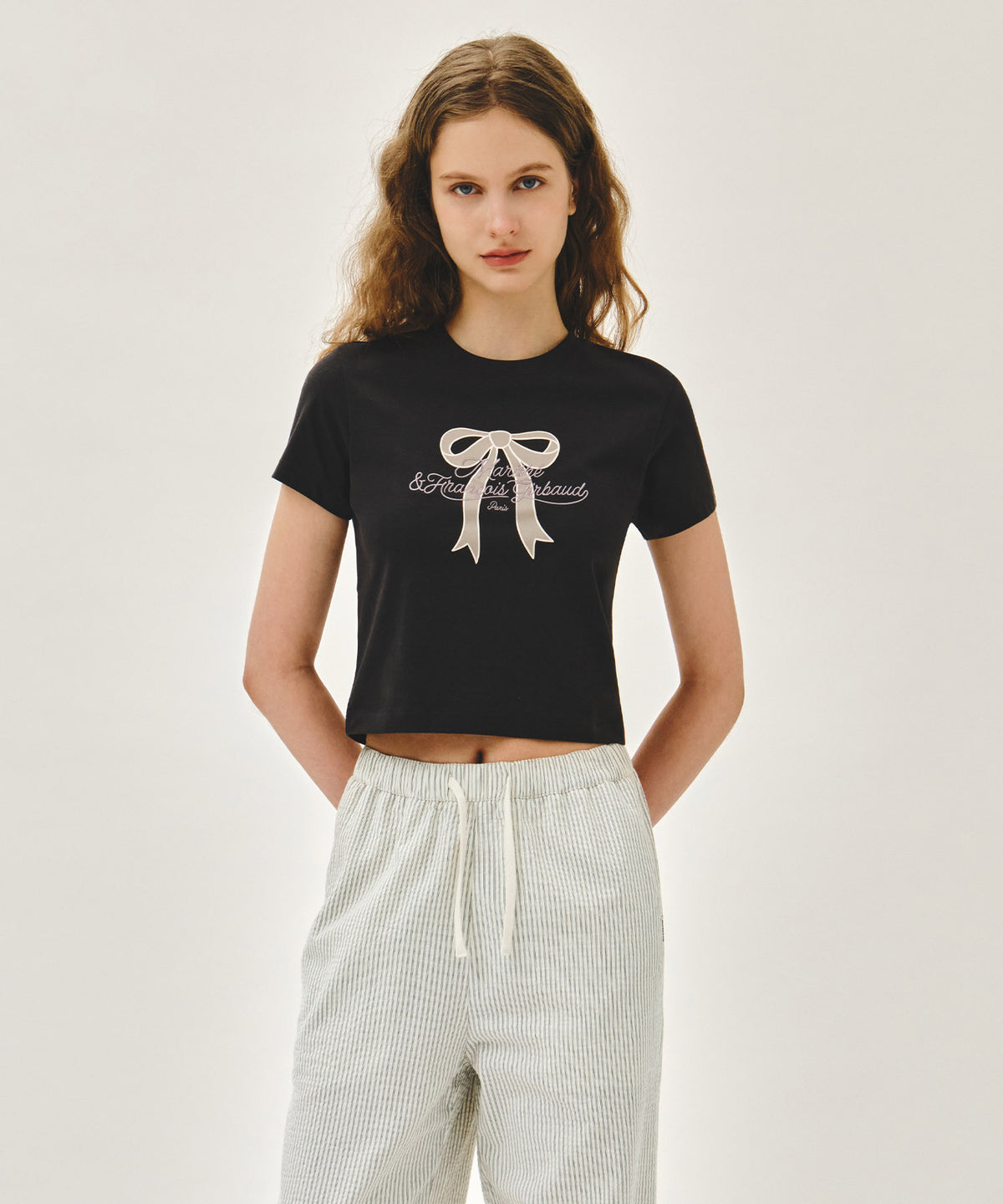 MARITHE FRANCOIS GIRBAUD W SORONA COOL RIBBON GRAPHIC CROP TEE charcoal