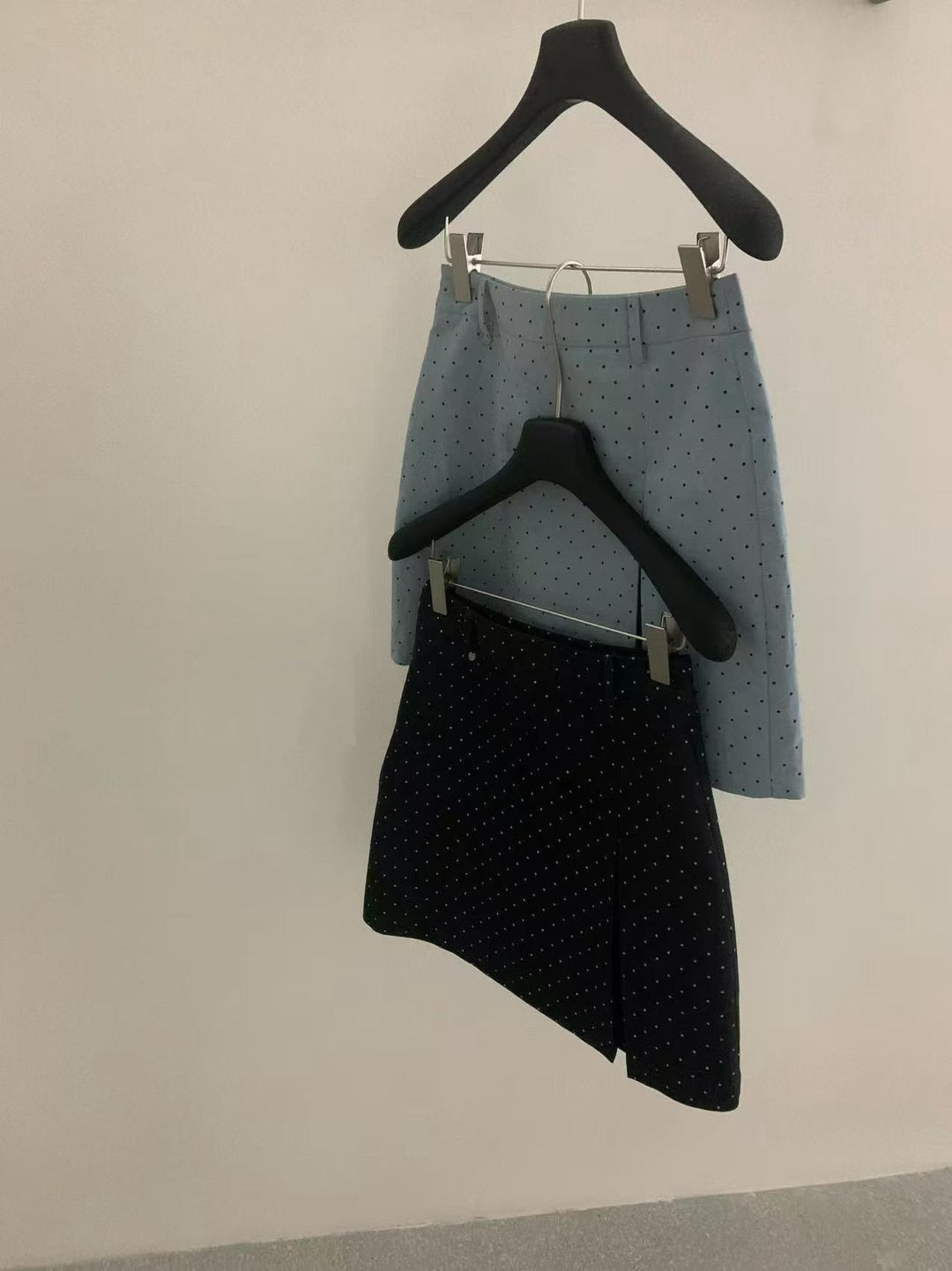 Dot-patterned skirt Skirt pants