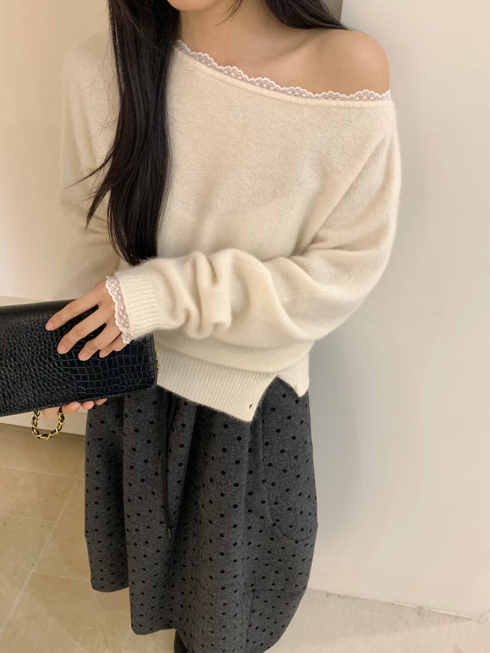 Lace slope shoulder sweater