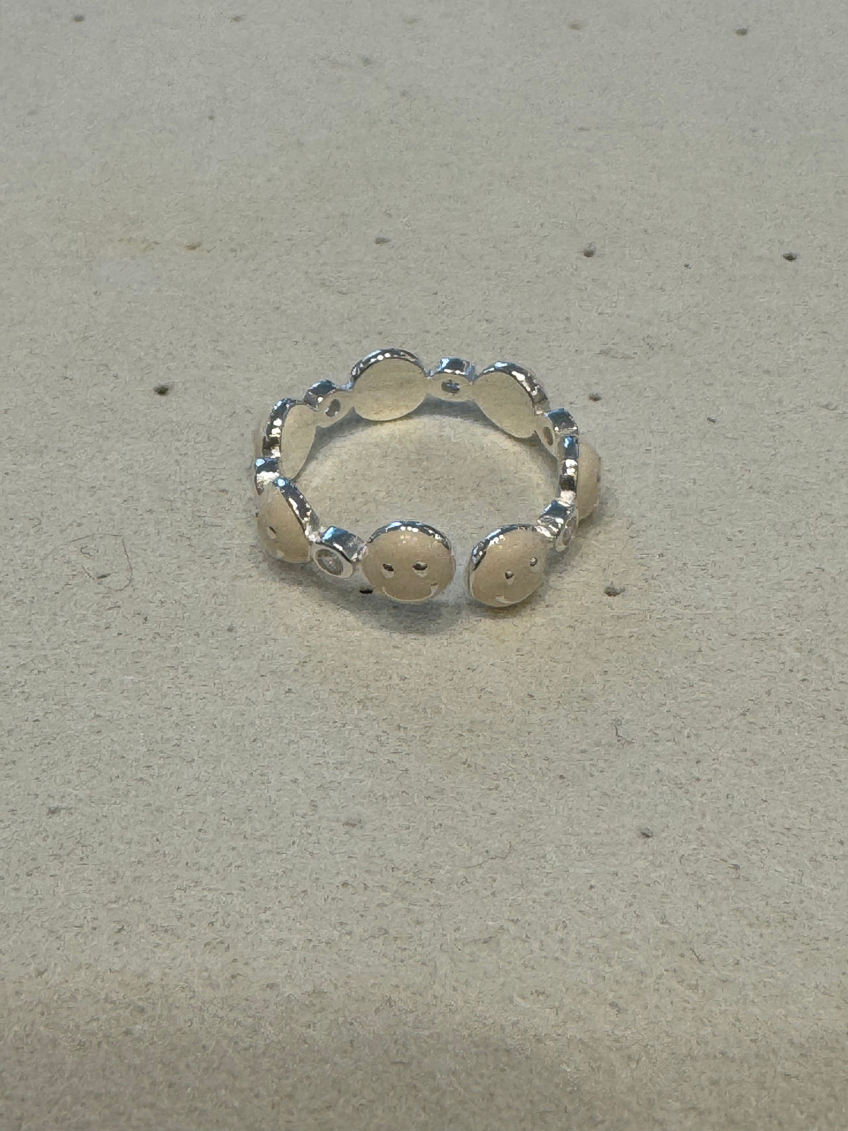 Sterling silver smiling face ring