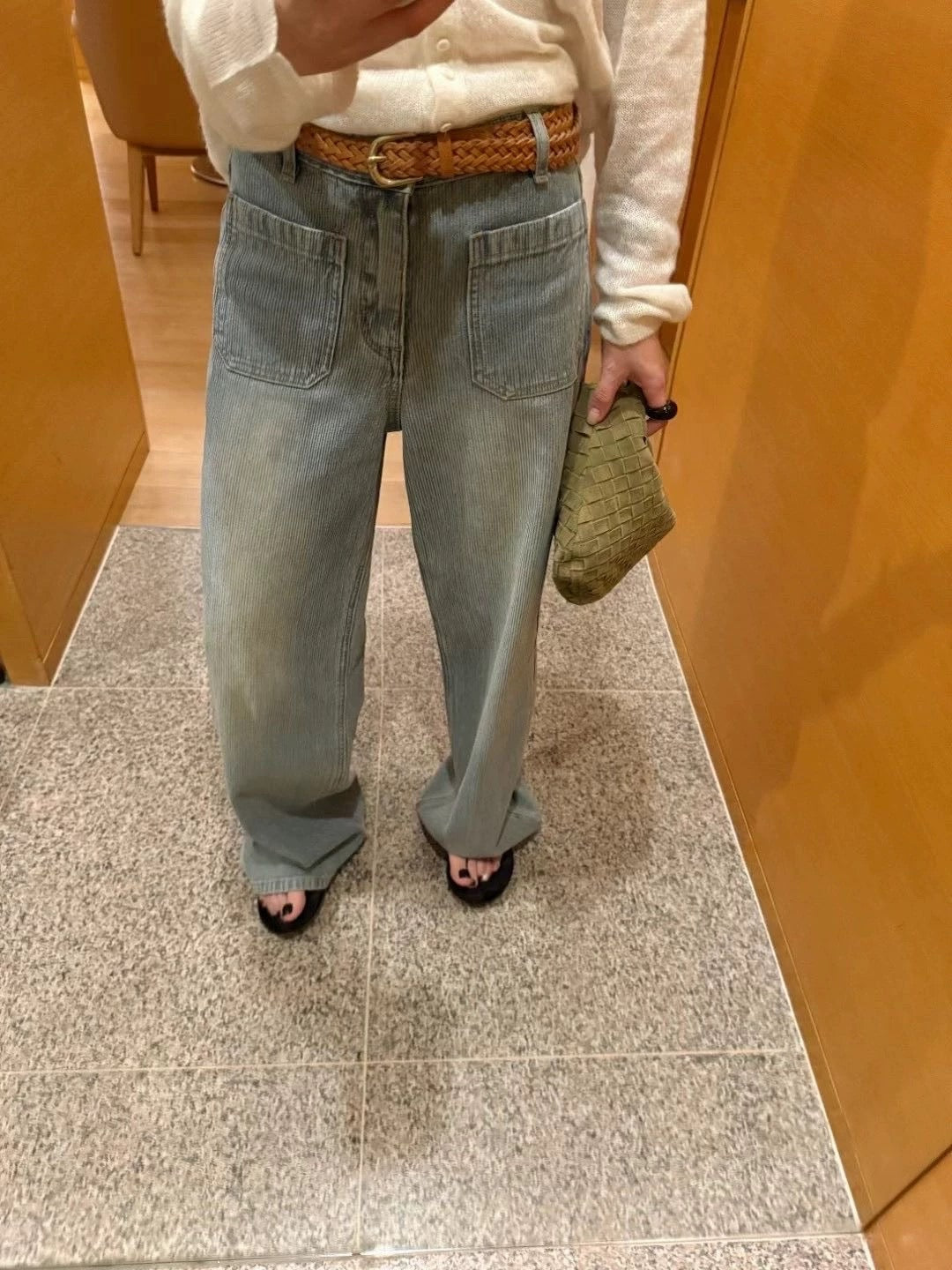 Retro washed double-pocket straight-leg jeans