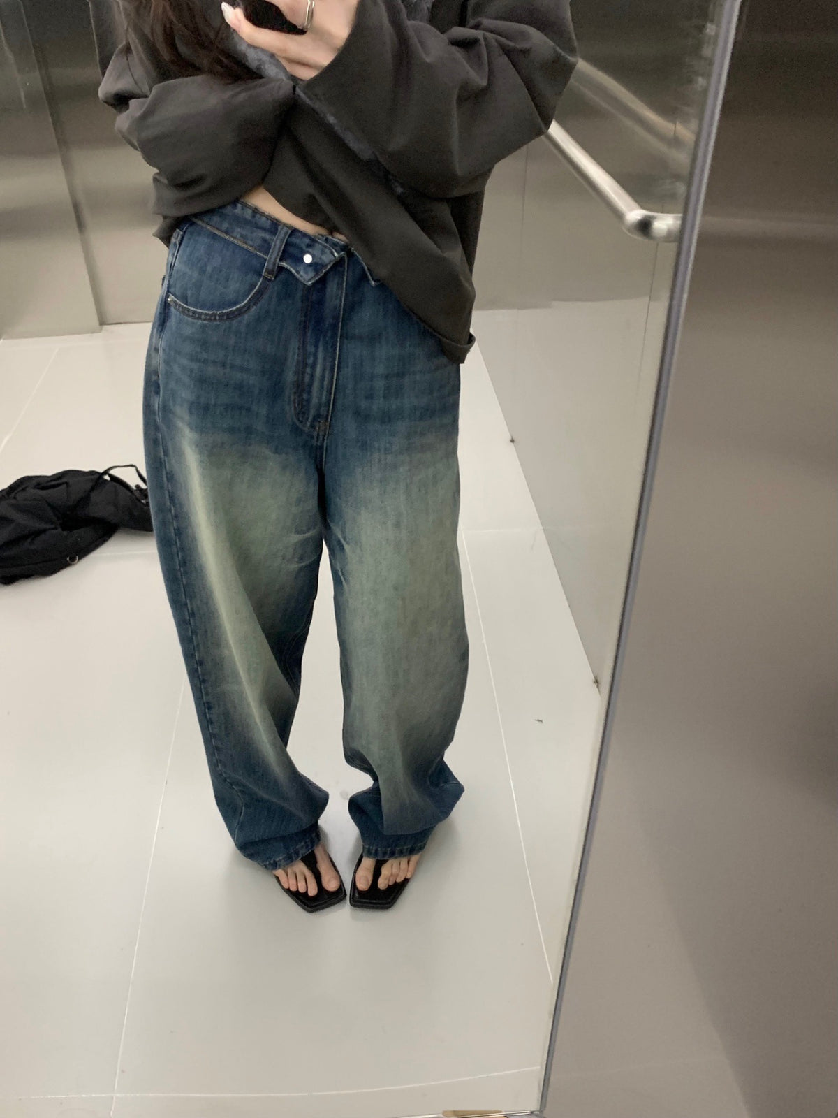 Folded waist washed jeans