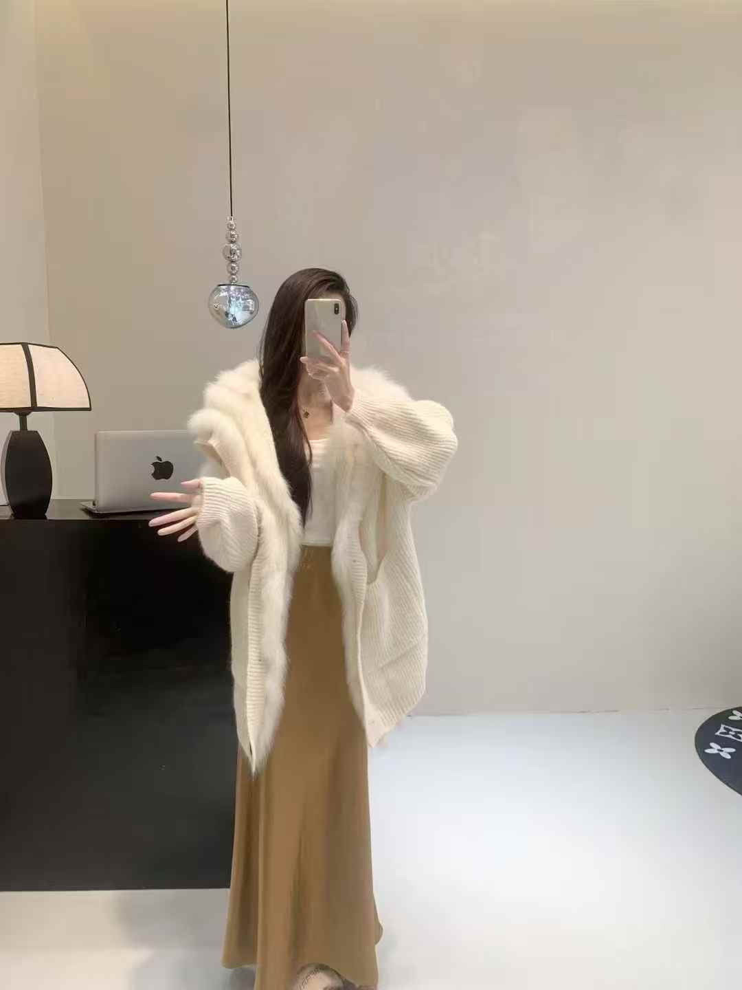 Fox fur trim lapel mid-length cardigan