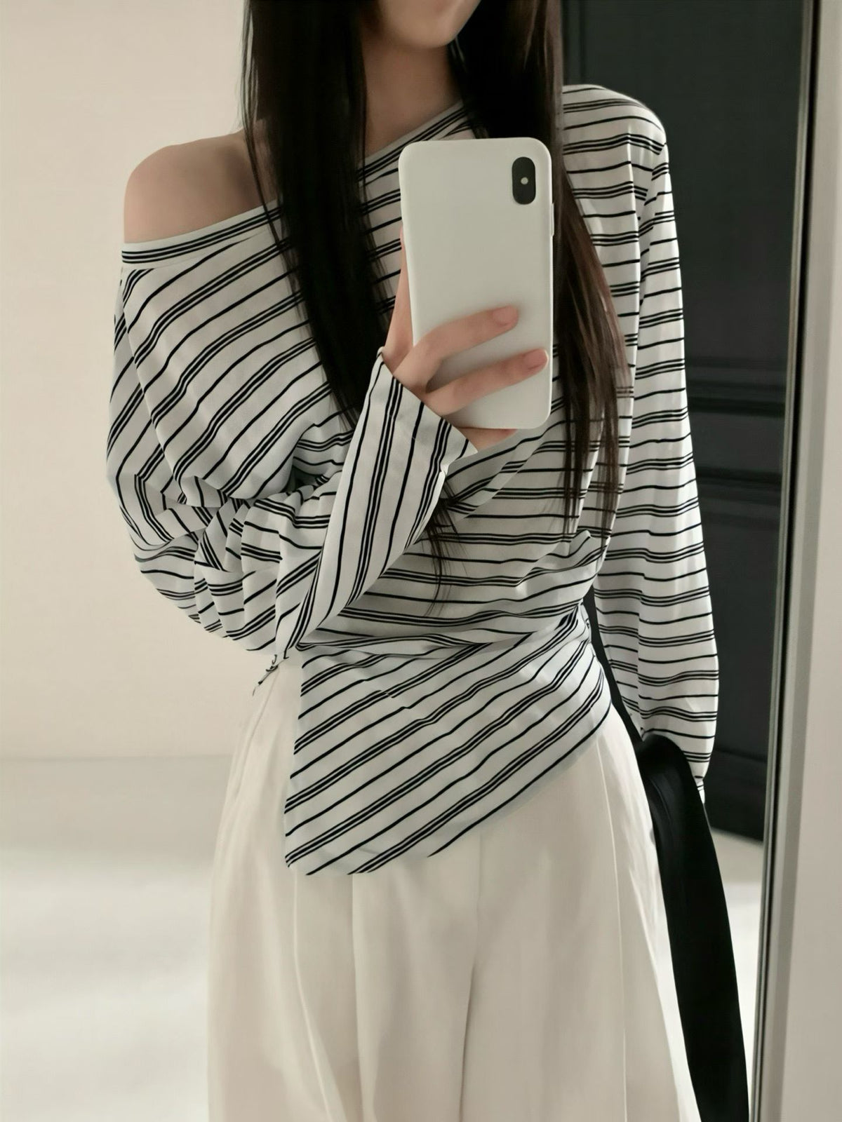 Slope shoulder stripe long sleeve T-shirt