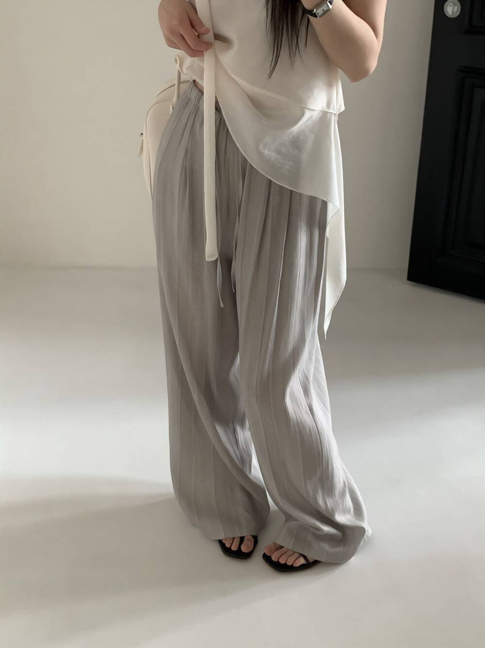 Textured draped wide leg pants