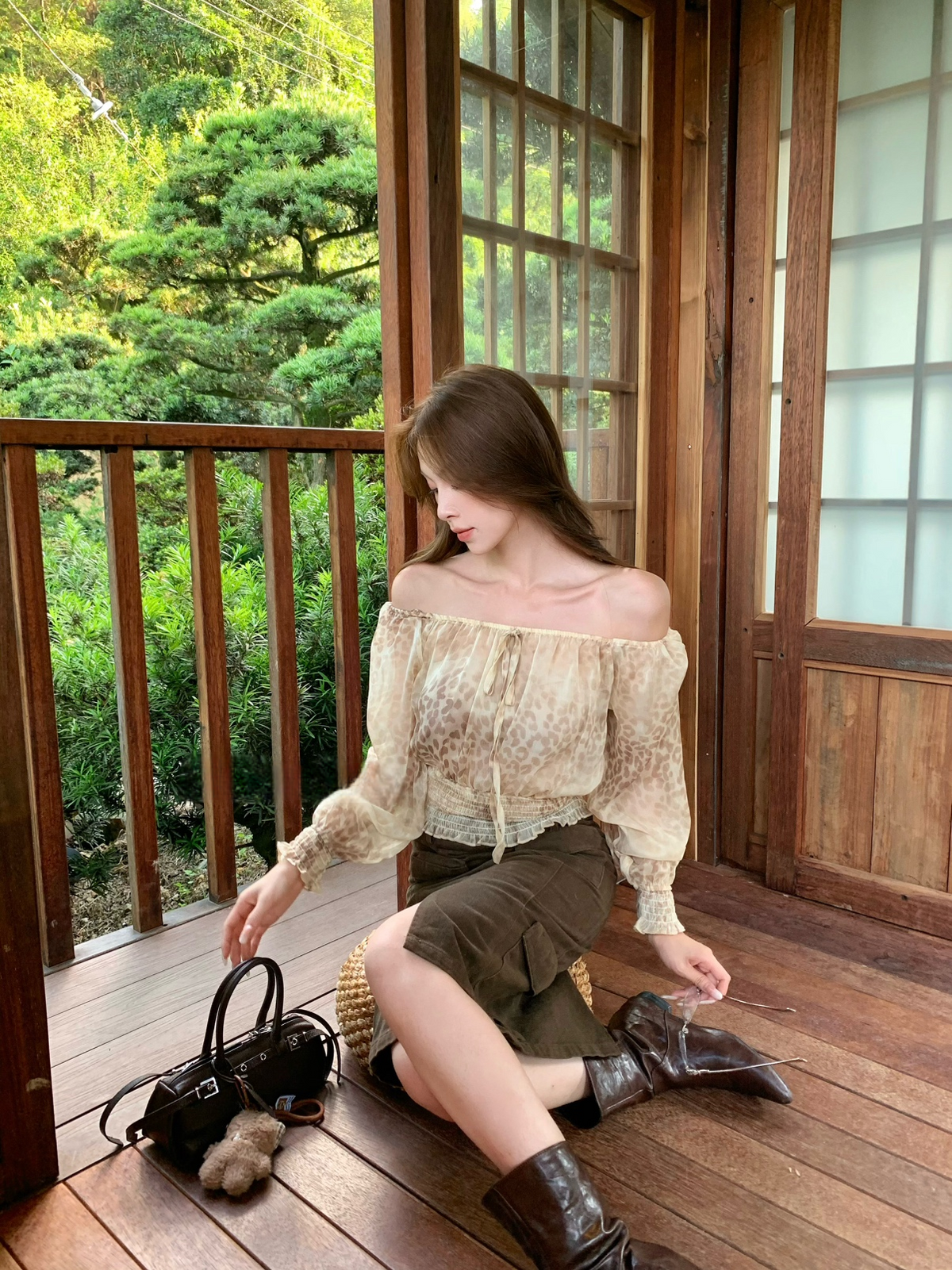 Off shoulder bell sleeve shirt