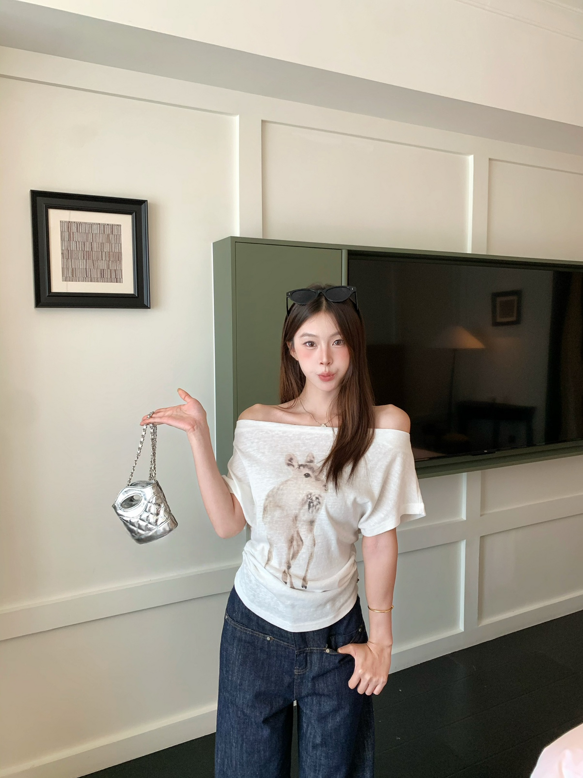 Deer print slope shoulder T-shirt