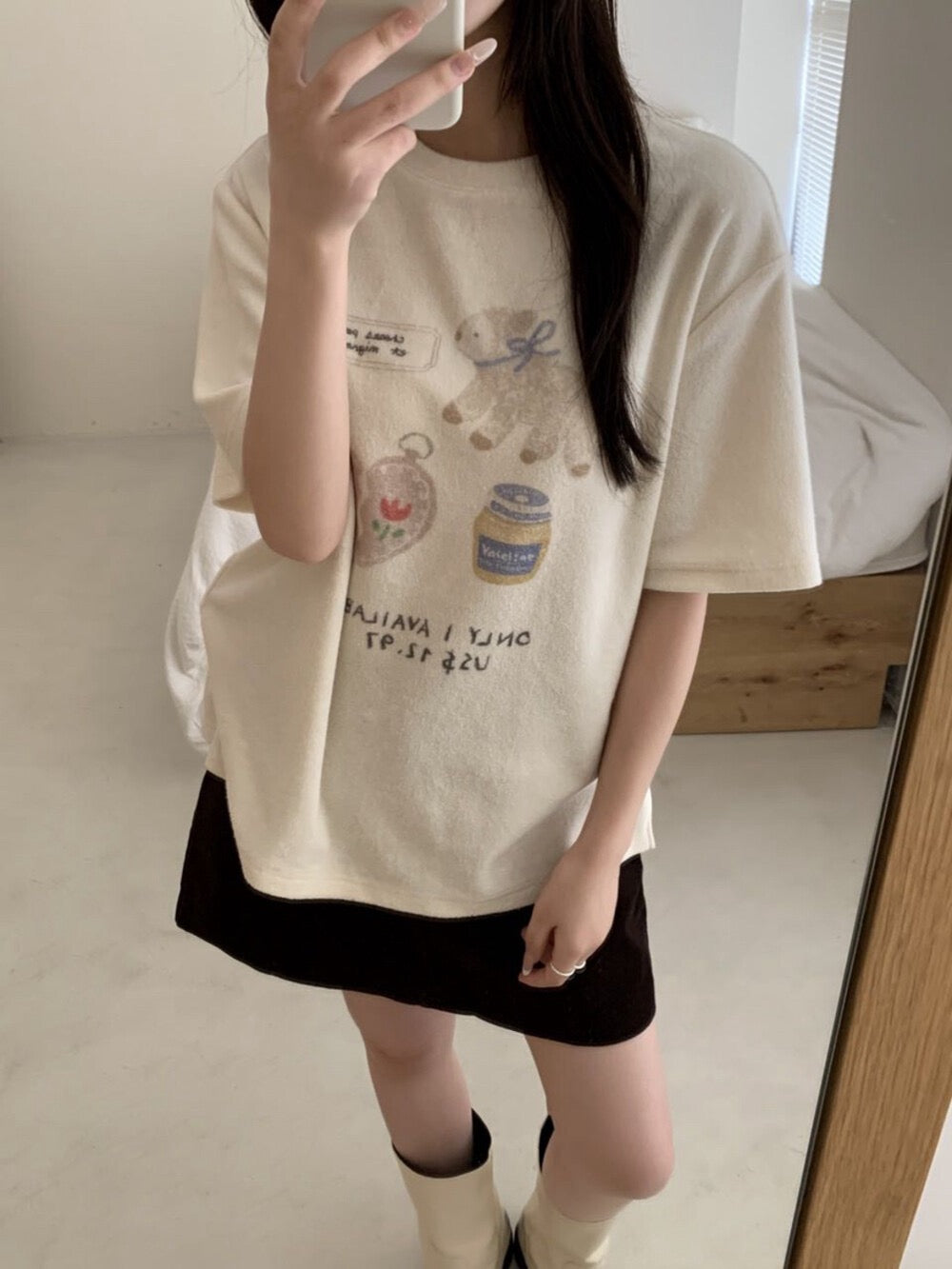 Cartoon patterned short-sleeved shirt