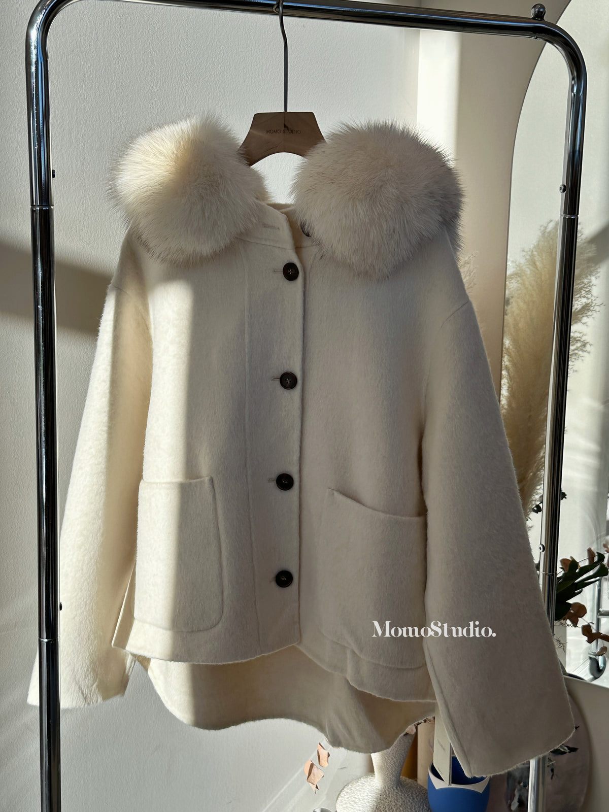 Short coat with fox fur collar