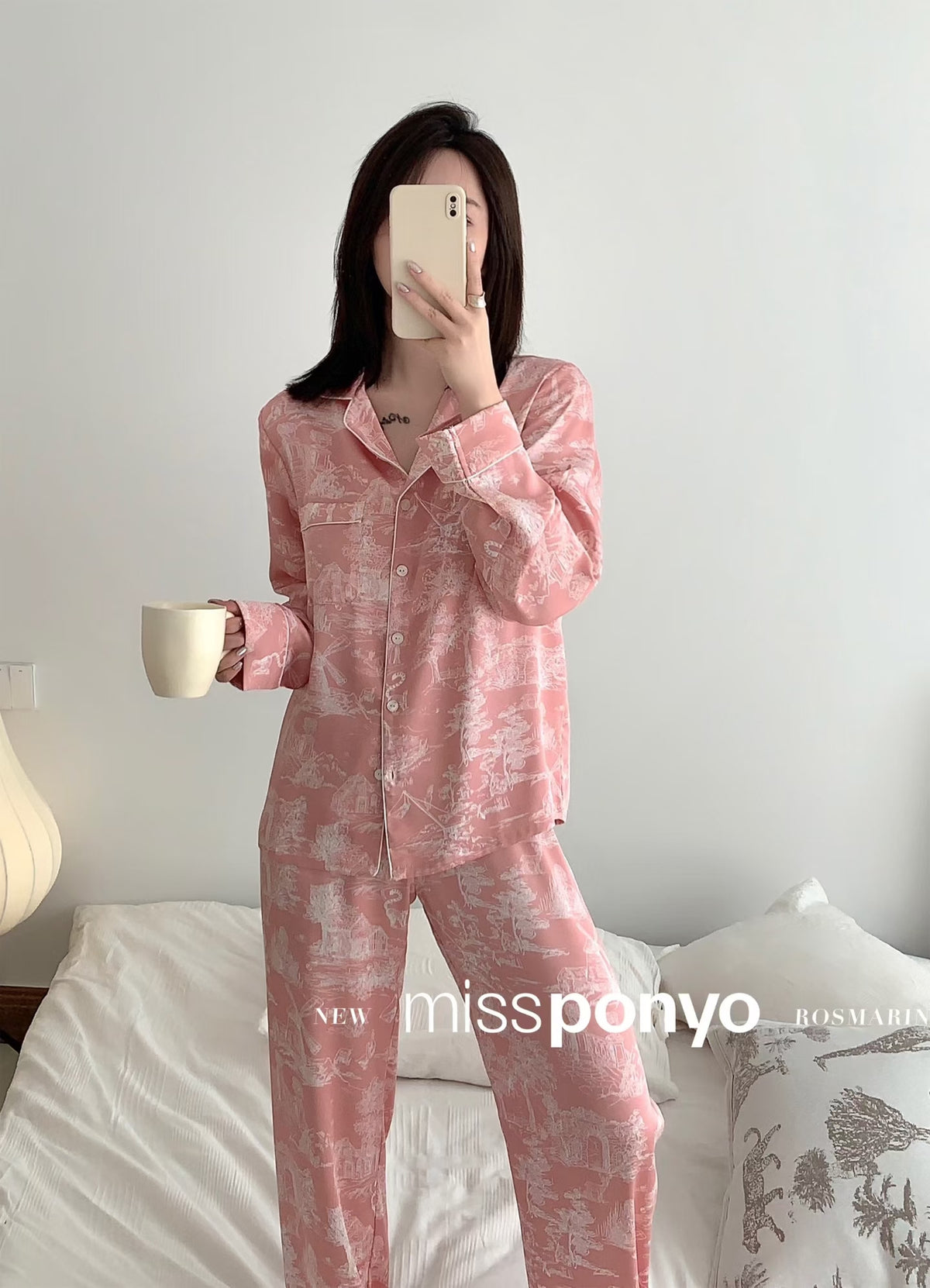 MISS PONYO Rosemary Satin pajama set