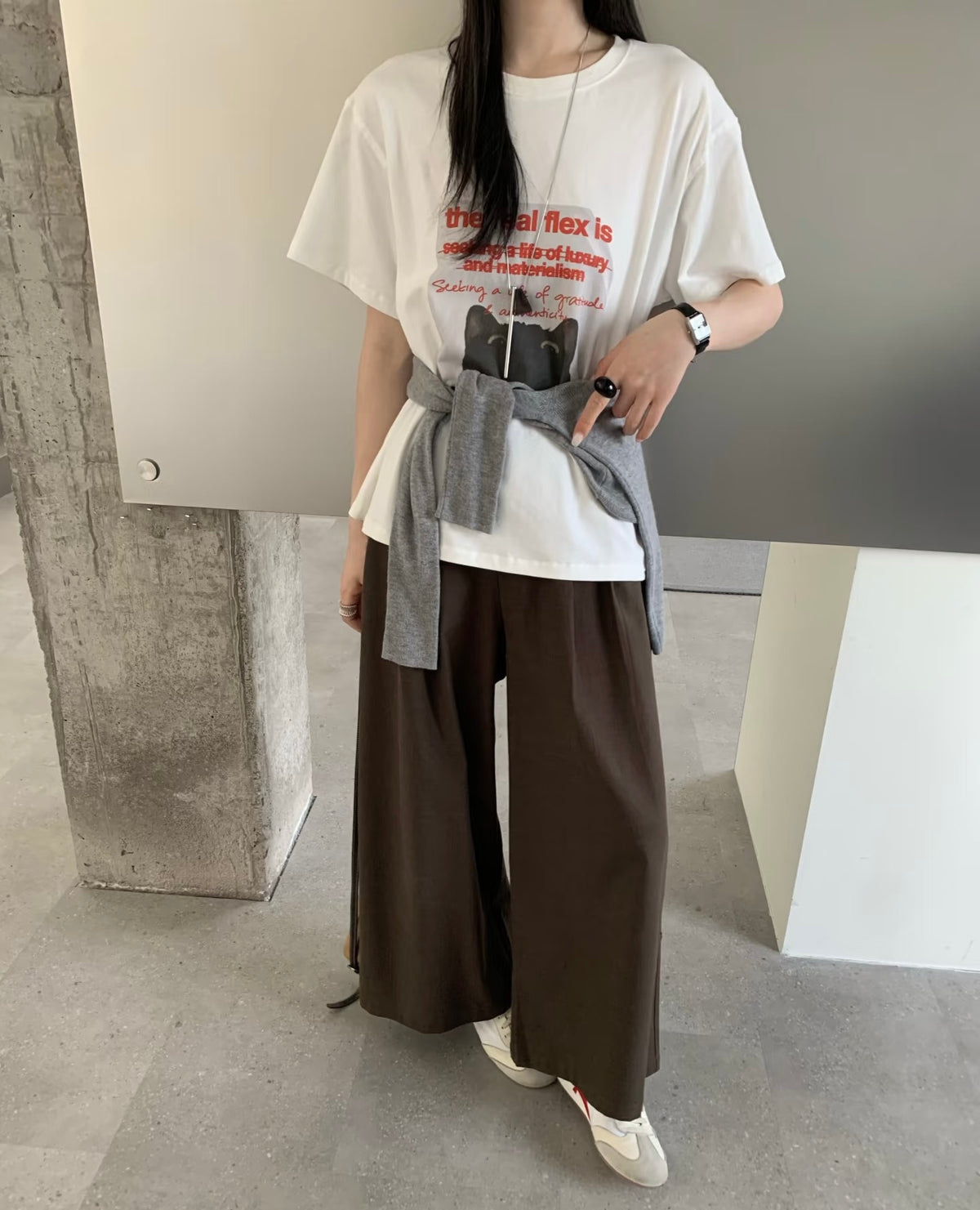 Letter-printed short-sleeved shirt
