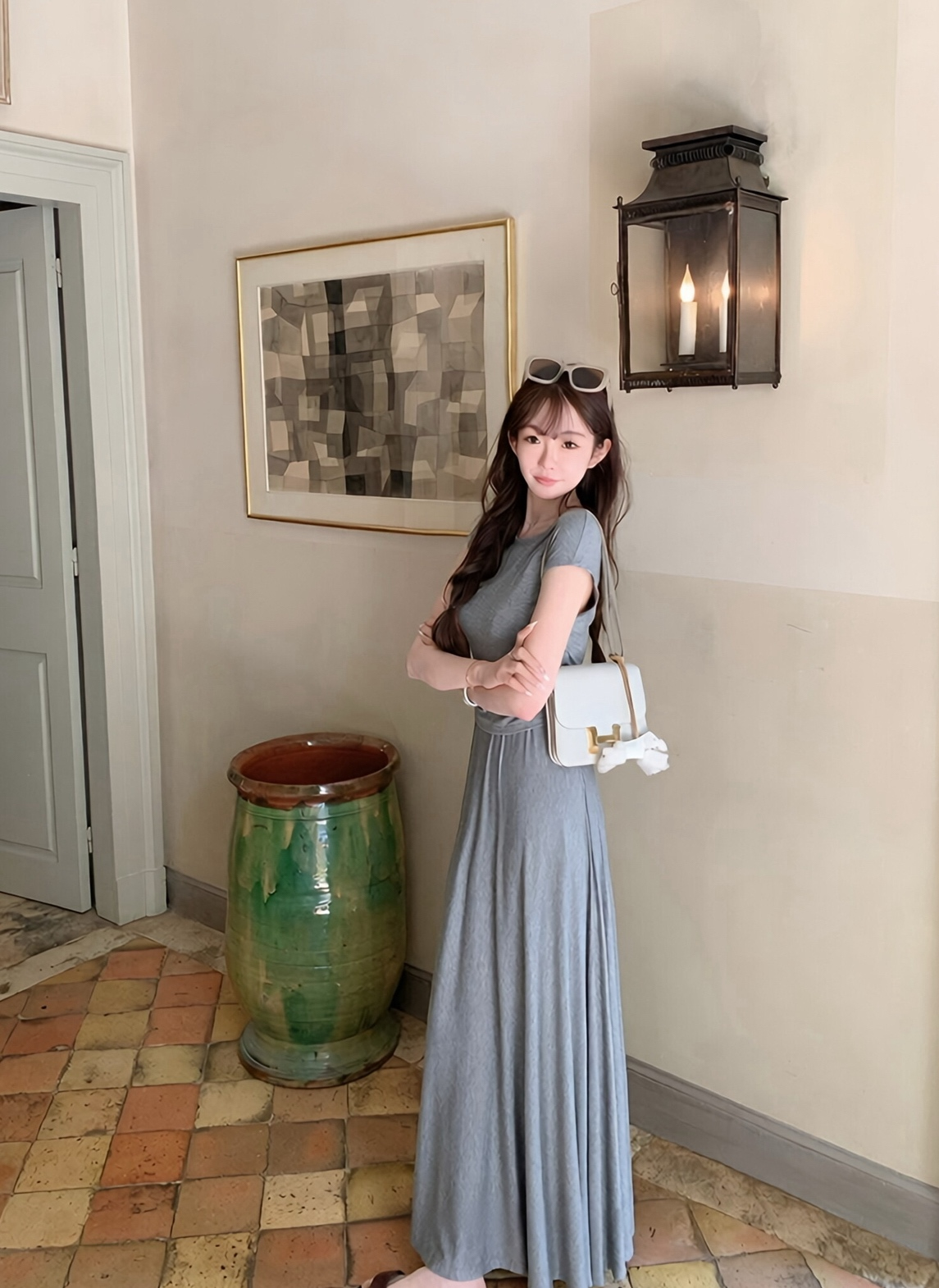 Waist-cinching T-shirt and skirt set