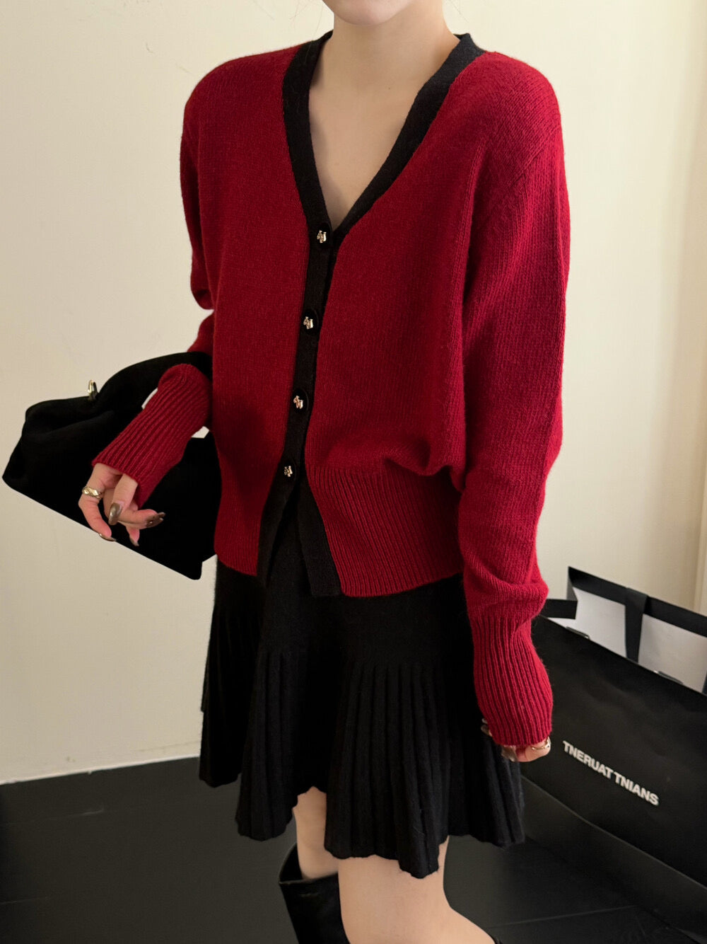 V neck horse button cardigan