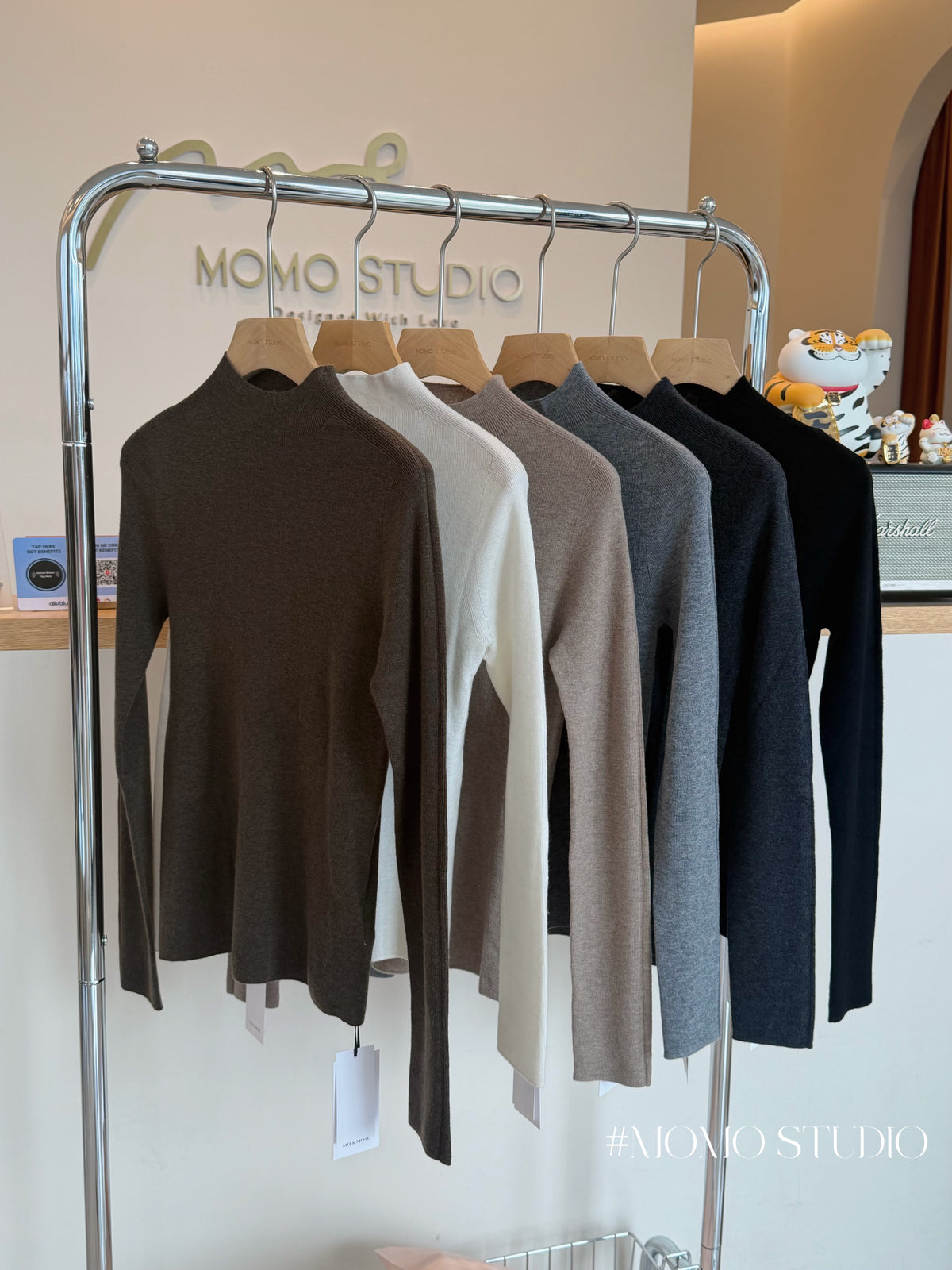 Seamless full wool base layer shirt