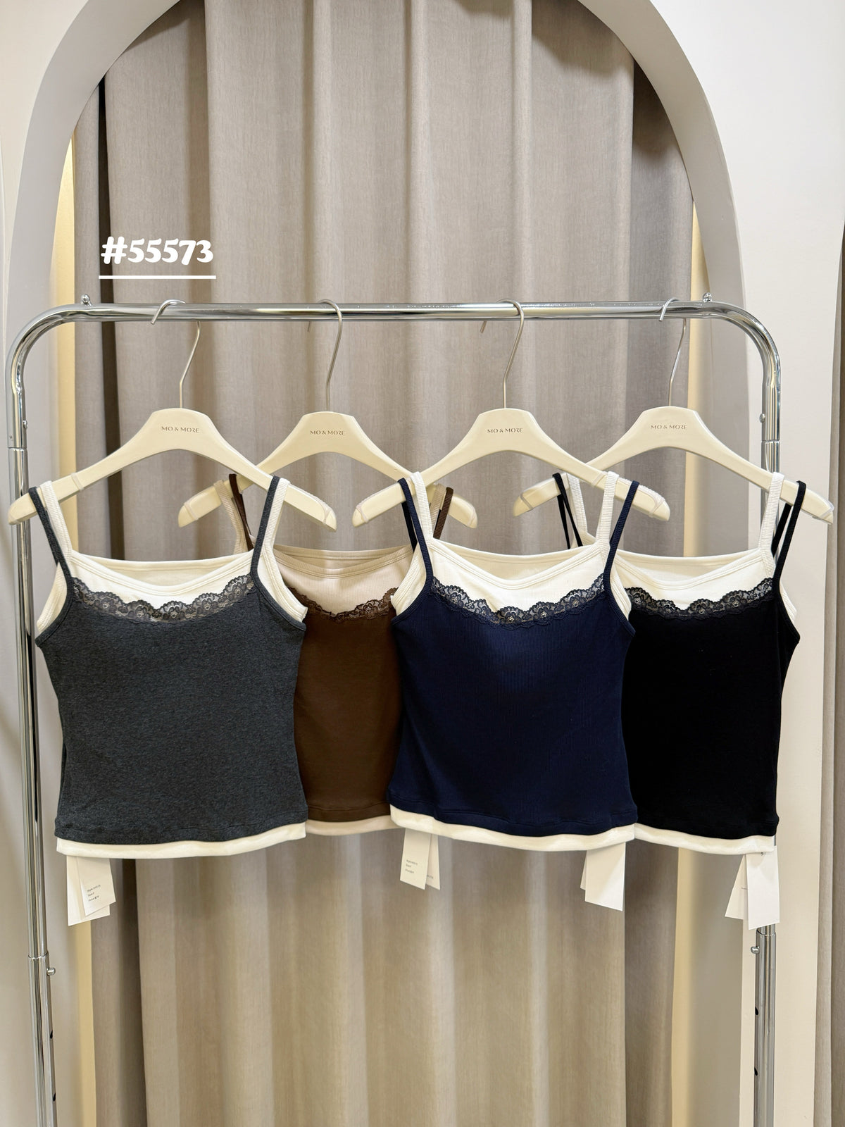 Slim strap fake 2-piec lace tank top