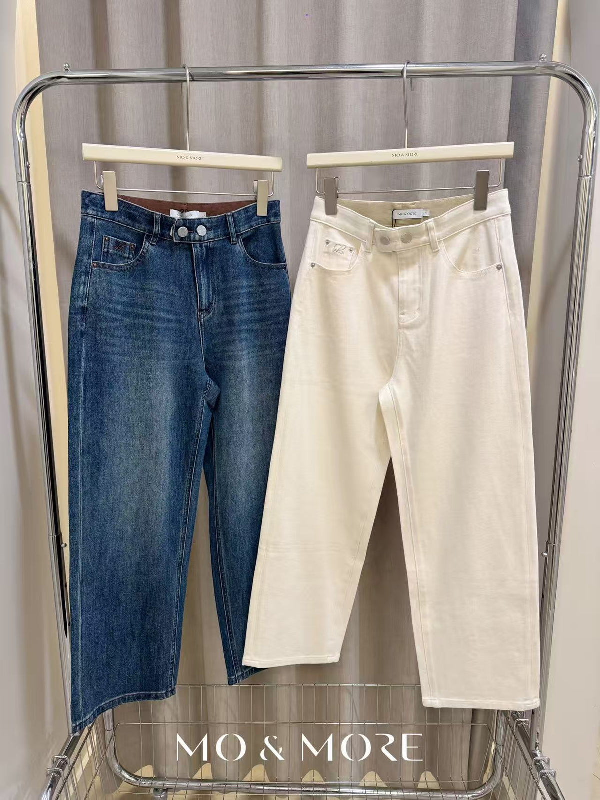 Double-button Jeans